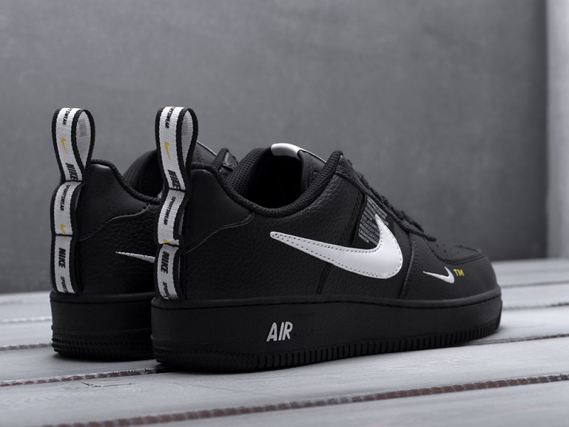 Nike Air Force 1 LV8 Black