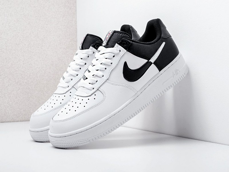 Nike Air Force 1 07 LV8 1