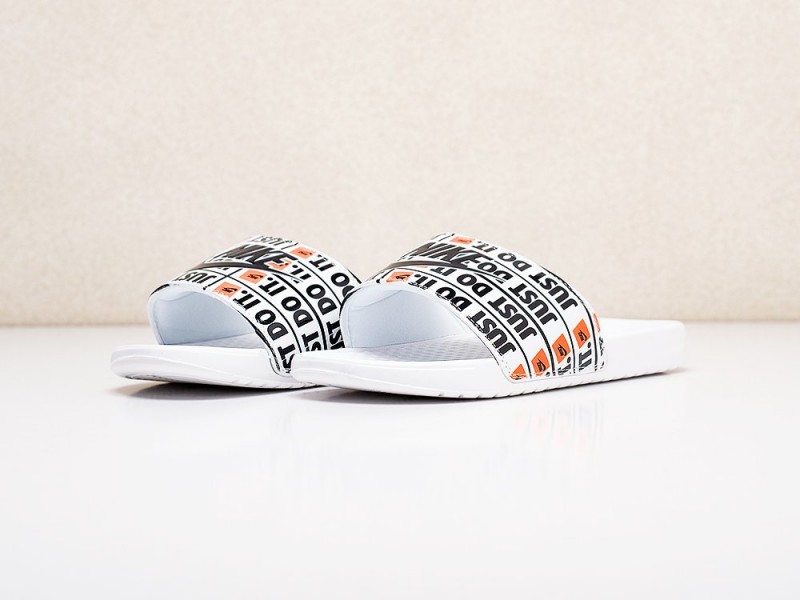 Сланцы Nike Benassi JDI