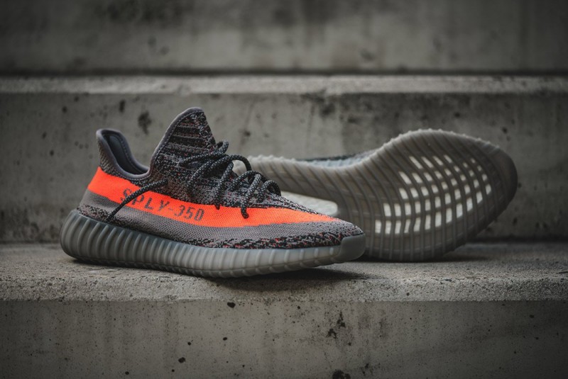 WMNS Adidas Yeezy Boost 350 V2 Beluga