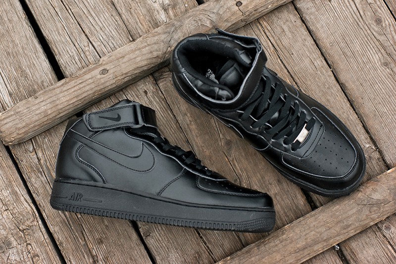 Nike Air Force 1 Mid Black