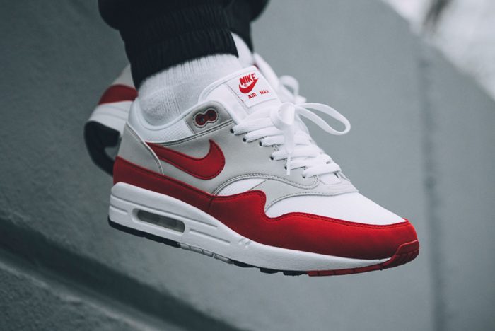 NIKE AIR MAX 1  RETRO ANNIVERSARY RED