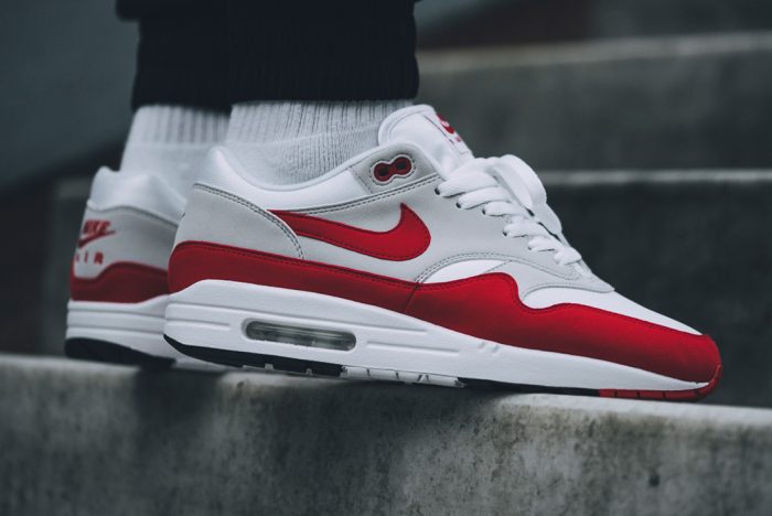 NIKE AIR MAX 1  RETRO ANNIVERSARY RED