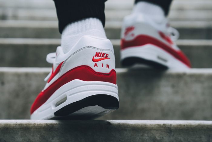 NIKE AIR MAX 1  RETRO ANNIVERSARY RED