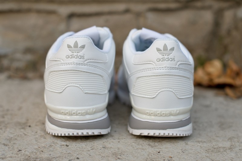 WMNS Adidas ZX 700 White