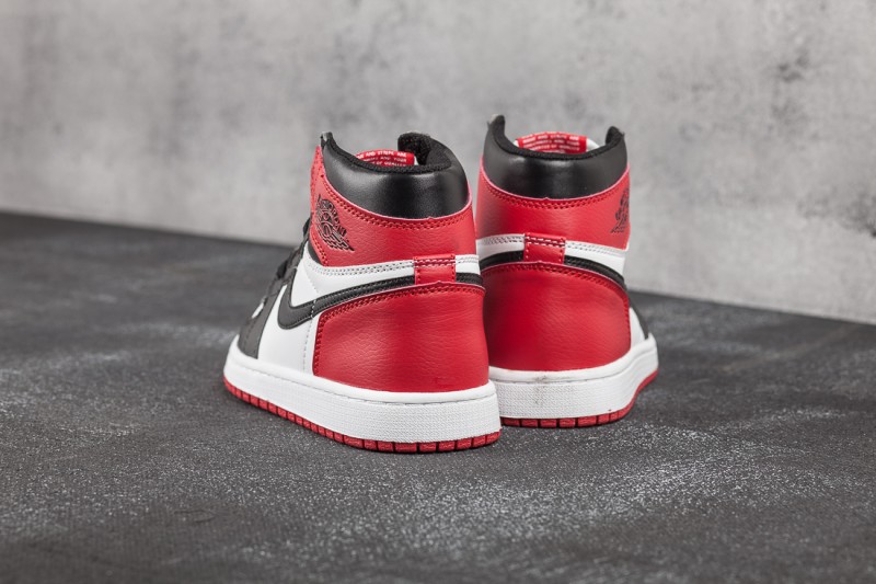 WMNS Nike Air Jordan 1 Red/White/Black